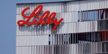 Experimental Lilly drug cuts genetic heart disease risk factor by 94% in trial