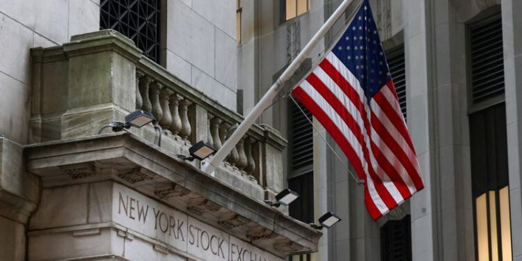 Wall Street shakes off tariff trepidation
