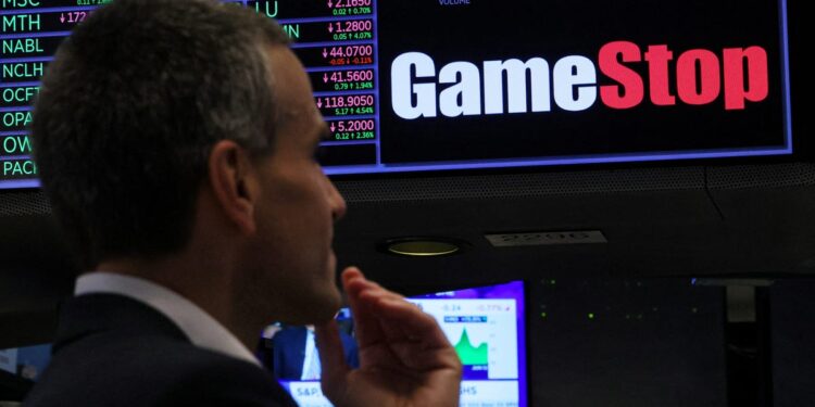GameStop to close more stores, invest in Bitcoin. Are Ohio locations safe?