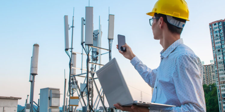 The 2 Smartest Dividend Stocks to Buy Right Now