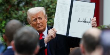 Jim Cramer's top 10 things to watch in the stock market Thursday