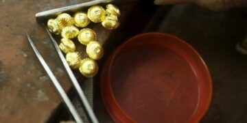 Gold eases as Trump backs off from threats to fire Fed Chair