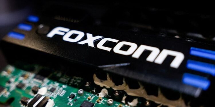Asian tech stocks bounce back after Trump tariff exemptions