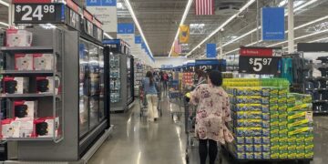 US consumer prices unexpectedly fall in March