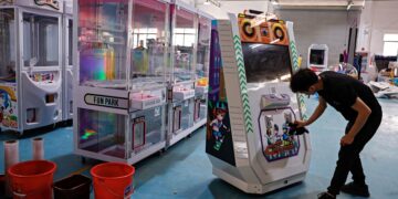 Chinese factory bids to keep exporting fun amid US trade war
