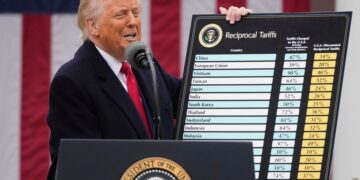 Retirement fears grow as stock market tumbles after Trump's tariffs announcement