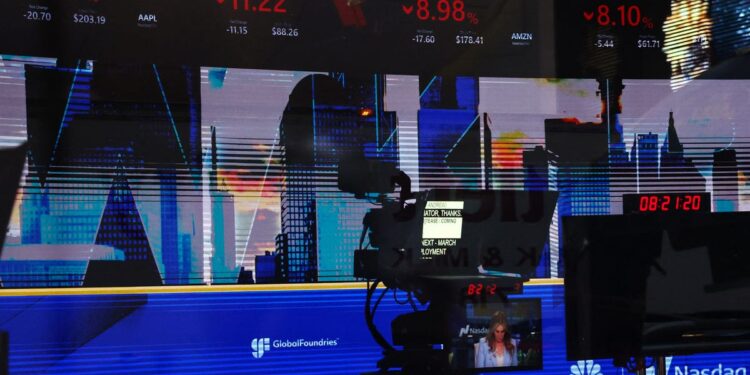 When tariffs sank the stock market, did investors panic and sell?