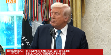 Trump Says He Doesn't Plan to Fire Fed Chair Powell