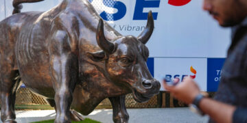 Sensex, Nifty today: Stock markets drop sharply over Trump's April 2 tariff concerns