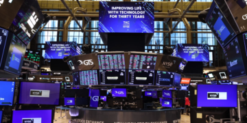 Trump tariff announcement swings Wall Street – NBC New York