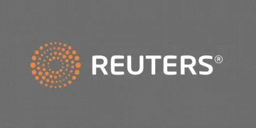 US trade deficit narrows in February