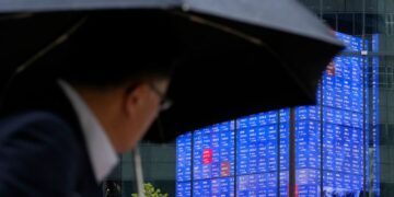Asian stock markets: Trump’s hefty tariffs send global markets falling