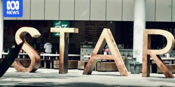 Live updates: Australian share market rises, Star fails to secure Salter Brothers loan, gold soars ahead of next round of Trump tariffs