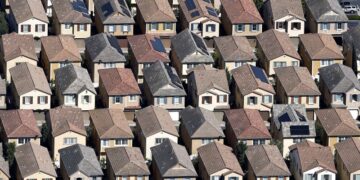 Tariffs and stock market volatility are clouding spring home shopping season