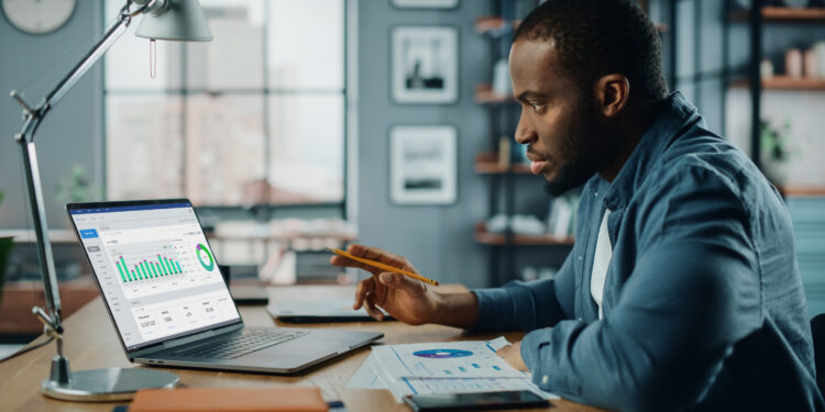 Stock Market Sell-Off: 3 Growth Stocks That Are Absurdly Cheap