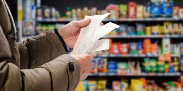 Bitcoin, Ethereum Rise as Inflation Drops Sharply in March