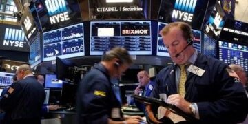 Equity Markets Close Lower as Trump Proposes New Tariffs on EU, Apple
