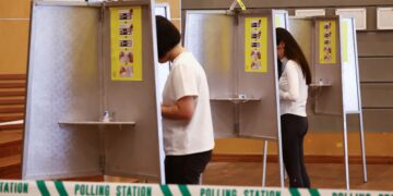 Singapore votes in test of ruling party's monopoly