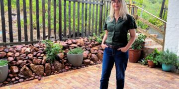 First white South Africans board plane for US under Trump refugee plan