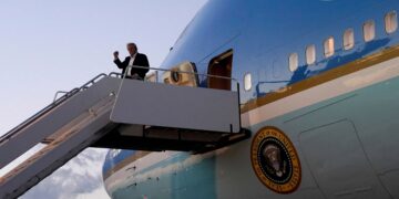 Trump set to accept luxury 747 from Qatar to use as Air Force One, ABC News says
