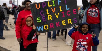 Court gives go-ahead to Trump's plan to halt union bargaining for many federal workers