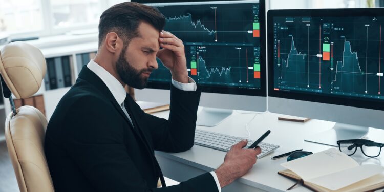 Bitcoin vs. Gold: The Best Buy Right Now, According to a Wall Street Analyst