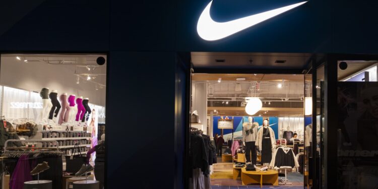 Jim Cramer's top 10 things to watch in the stock market Friday