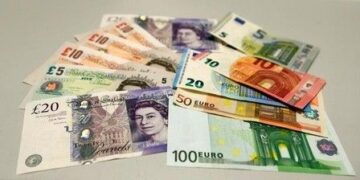The Fed Waits Out the Tariff Economy; BOE Mirrors Fed by Holding Rates