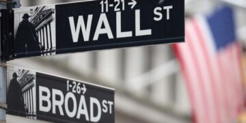 New business bookings drive ADP Q3 25 revenue growth