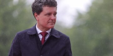 Romania must approve credible plan to lower deficit by end-June, president says