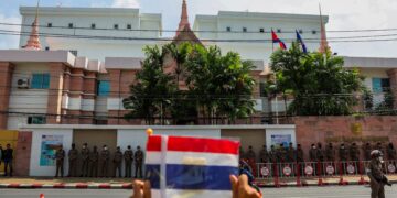 Thailand cuts border crossing hours with Cambodia over security