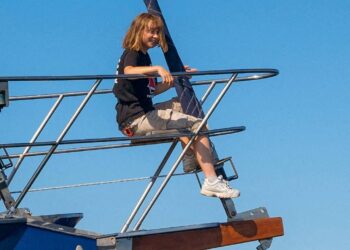 Israel orders military to stop Gaza-bound yacht carrying Greta Thunberg