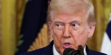 Trump reports hundreds of millions of dollars from crypto, golf, licensing fees