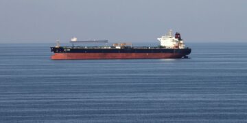 Middle East conflict slows tanker bookings, lifts rates