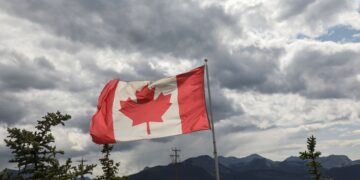 G7 leaders meet in Canada hoping to avoid Trump clash