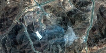 US bombing of Iran started with a fake-out