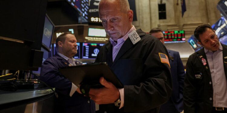 The new bull case for the stock market looks past short-term risks