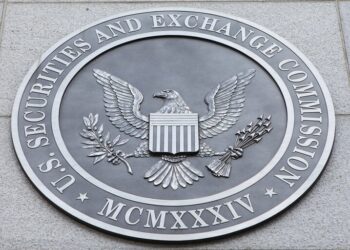 SEC Delays Decision on Bitwise Bitcoin, Ethereum ETFs' In-kind Redemptions
