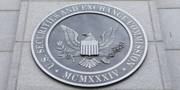 SEC Delays Decision on Bitwise Bitcoin, Ethereum ETFs' In-kind Redemptions