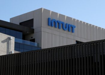 The violent software sell-off pauses. Wall Street says bet on these stocks to bounce