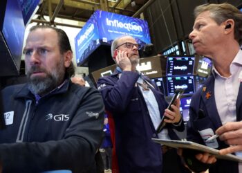 How the stock market may move on the Supreme Court's tariff decision