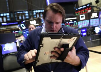 5 things to know before the market opens Tuesday