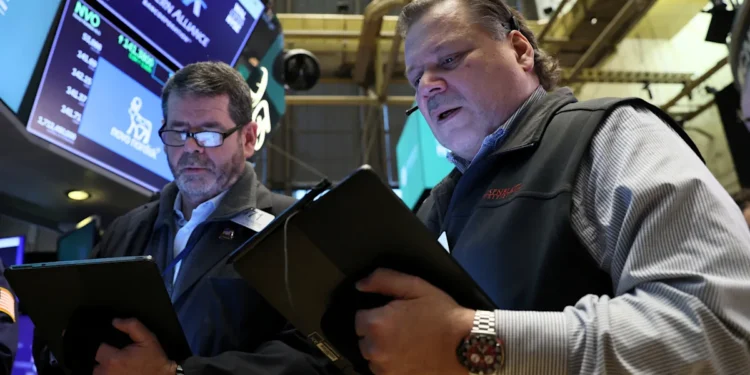 Dow, S&P 500, Nasdaq gains fizzle to cap week of sharp losses as AI fears grow