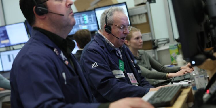 Stocks Surge Ahead of Nvidia Results; Tech Shares Help Indexes Rebound Further After Tumbling Monday