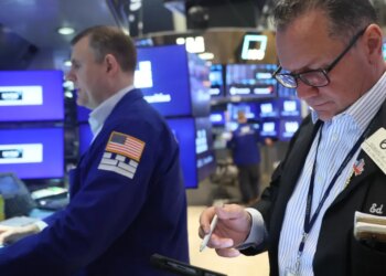 The AI love-hate trade roars as Meta-AMD $100 billion deal cheers traders' spirits after doom spiral