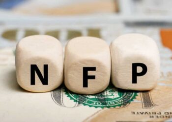 All waiting on the US labour market report now