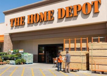 Home Depot's Q4 earnings tell the story of a "frozen home environment"