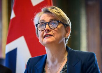 UK foreign minister due to visit China and India to discuss global issues