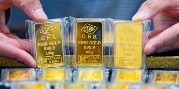 Gold ETFs Lose 930 Billion Won Amid Price Volatility, Returns Lag