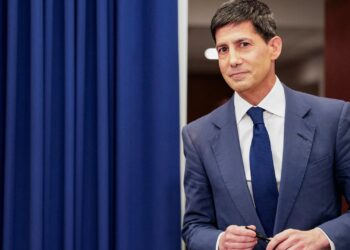 Trump eases pressure on Fed Chairman Kevin Warsh as inflation tops 4%